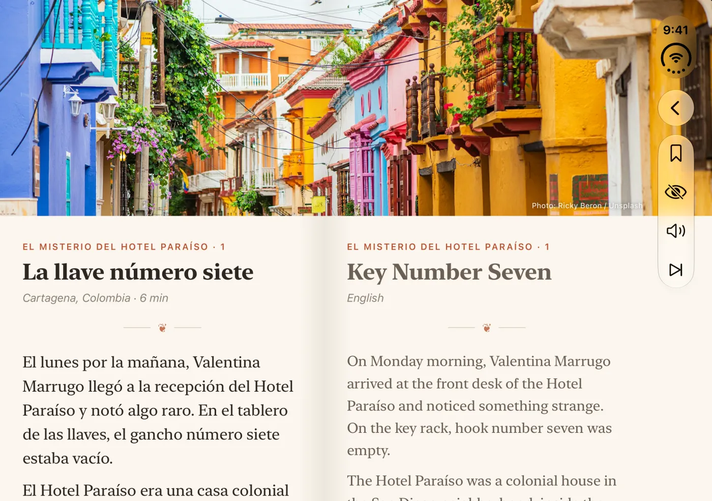 Facing Pages open on an iPhone Duo. On the left page, episode 1 of El misterio del Hotel Paraíso, “La llave número siete,” begins in Spanish; on the right, our English, “Key Number Seven,” begins with the same sentence. A photograph of a street of brightly painted houses with wooden balconies in Cartagena, Colombia, runs across the top of both pages.